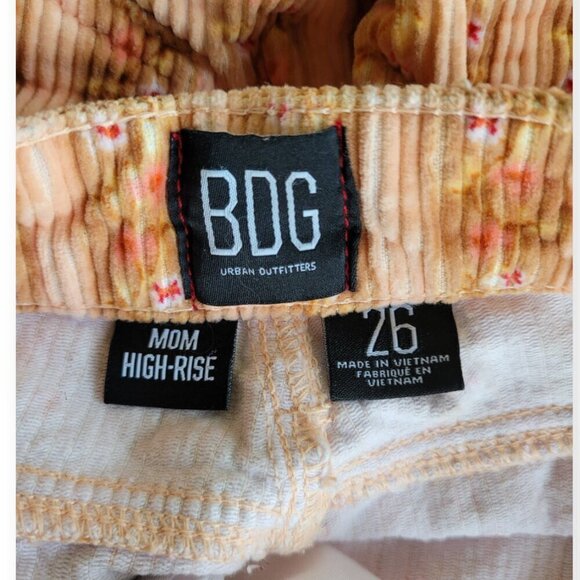 BDG Mom High Rise Peach Pink Floral Corduroy Pants Size 26 Cute Everyday Look - Picture 6 of 12